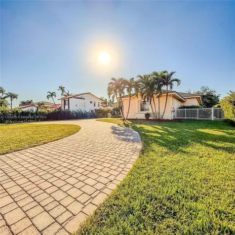2720 SW 128th Avenue Miami FL 33175