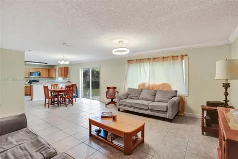 2143 SW 104th Avenue Miramar FL 33025