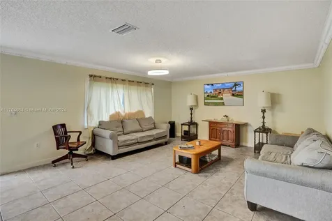 2143 SW 104th Avenue Miramar FL 33025