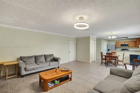 2143 SW 104th Avenue Miramar FL 33025