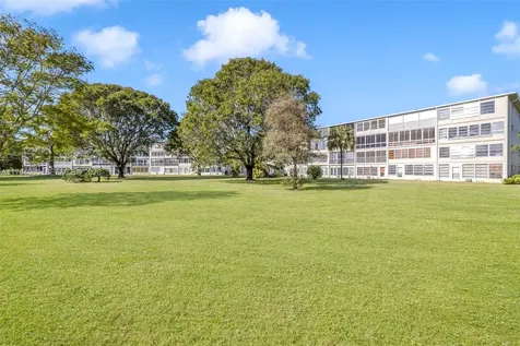 3029 Berkshire B Deerfield Beach FL 33442