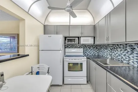 3029 Berkshire B Deerfield Beach FL 33442