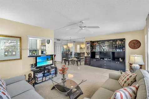 3029 Berkshire B Deerfield Beach FL 33442