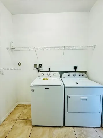 3956 Poinciana Lane Hollywood FL 33021