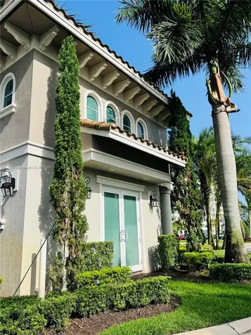 3956 Poinciana Lane Hollywood FL 33021
