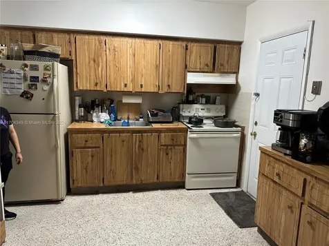1838 NW 18th Street Miami FL 33125
