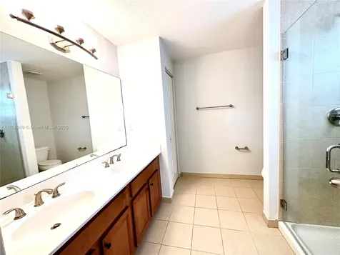 408 NE 194th Terrace Miami FL 33179