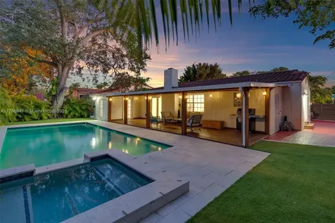 2293 SW 24th Terrace Miami FL 33145