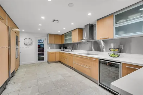 2293 SW 24th Terrace Miami FL 33145