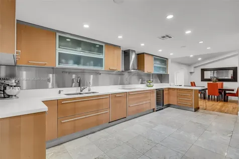 2293 SW 24th Terrace Miami FL 33145