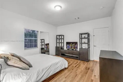 2293 SW 24th Terrace Miami FL 33145