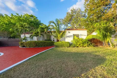 2293 SW 24th Terrace Miami FL 33145