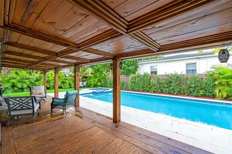 2293 SW 24th Terrace Miami FL 33145