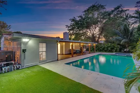 2293 SW 24th Terrace Miami FL 33145