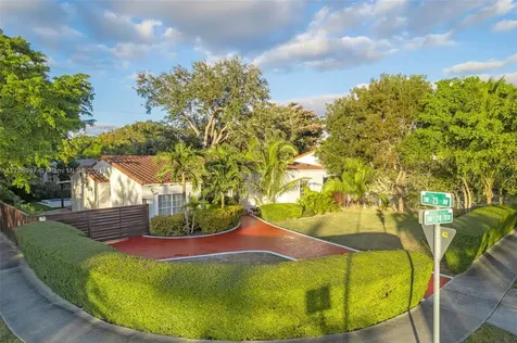 2293 SW 24th Terrace Miami FL 33145
