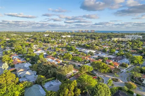 2293 SW 24th Terrace Miami FL 33145