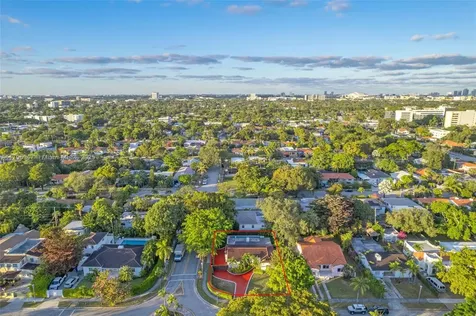 2293 SW 24th Terrace Miami FL 33145