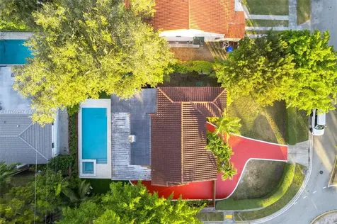 2293 SW 24th Terrace Miami FL 33145