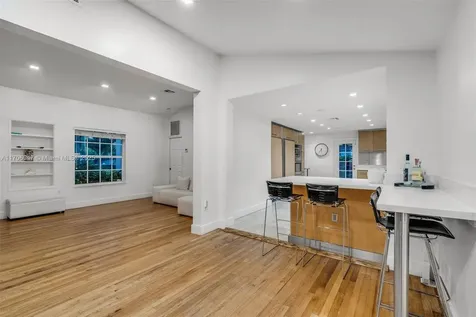 2293 SW 24th Terrace Miami FL 33145
