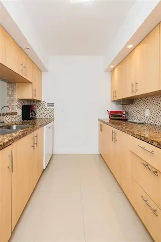3505 S Ocean Drive Hollywood FL 33019