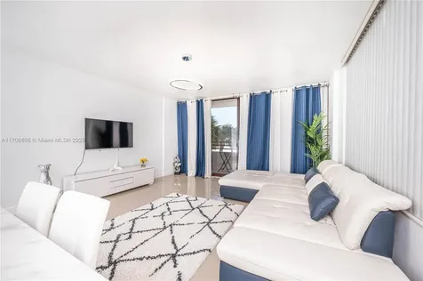 3505 S Ocean Drive Hollywood FL 33019