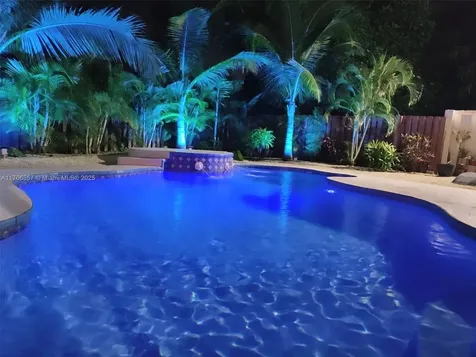 17715 NW 62nd Place N Hialeah FL 33015