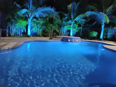 17715 NW 62nd Place N Hialeah FL 33015