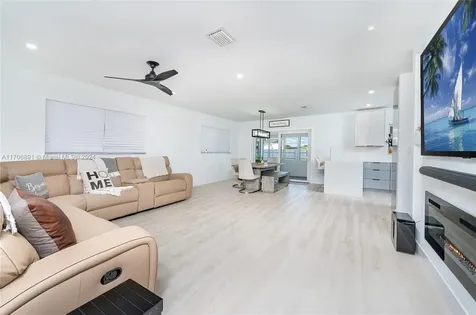 12525 SW 187th Street Miami FL 33177