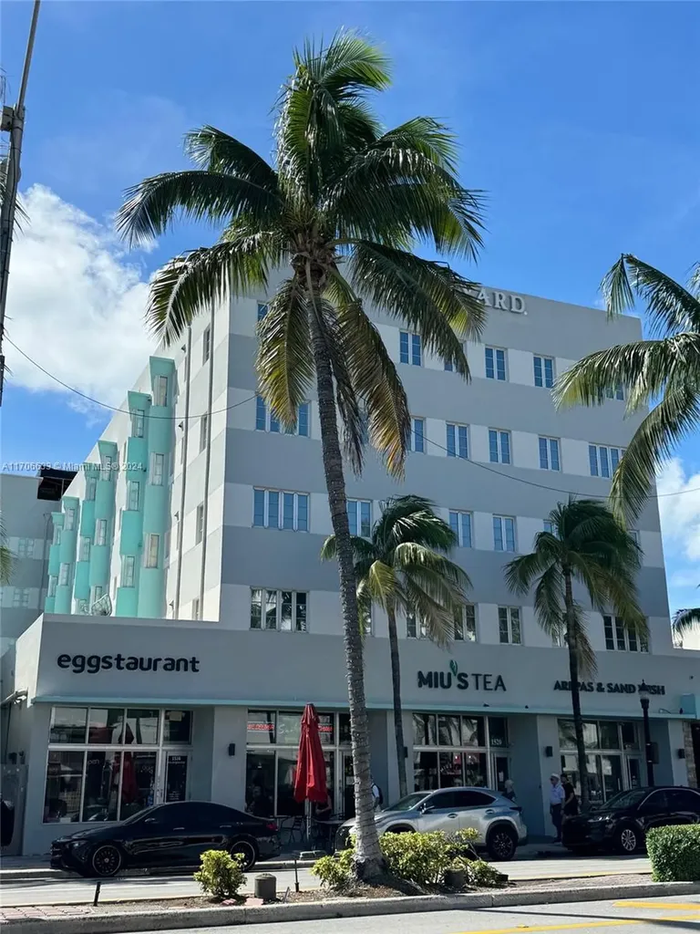 1522 Washington Avenue Miami Beach FL 33139