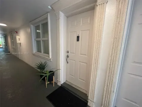 3245 Virginia Street Miami FL 33133