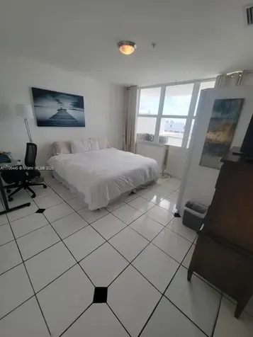 5601 Collins Avenue Miami Beach FL 33140