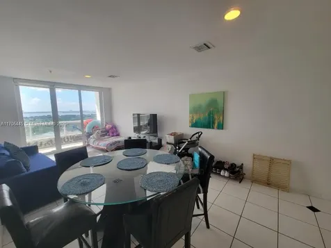 5601 Collins Avenue Miami Beach FL 33140