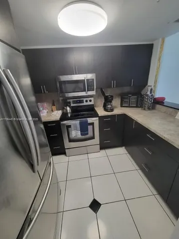 5601 Collins Avenue Miami Beach FL 33140