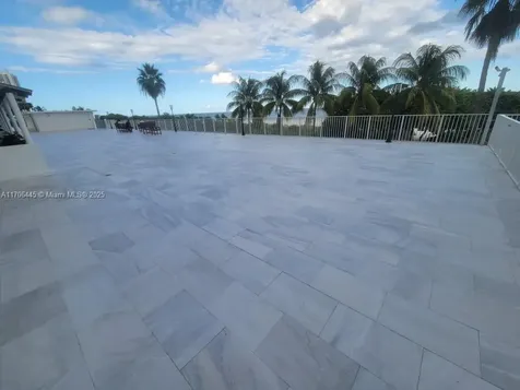 5601 Collins Avenue Miami Beach FL 33140