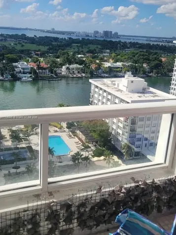 5601 Collins Avenue Miami Beach FL 33140