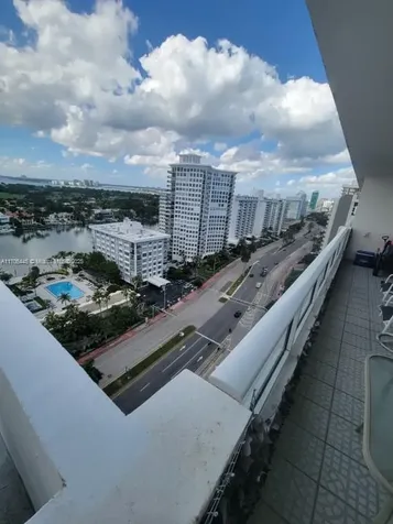 5601 Collins Avenue Miami Beach FL 33140