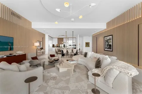 2811 S Bayshore Drive Miami FL 33133