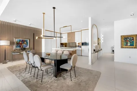 2811 S Bayshore Drive Miami FL 33133