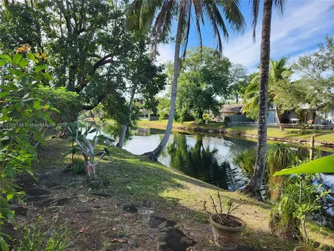 2131 NW 107th Avenue Sunrise FL 33322