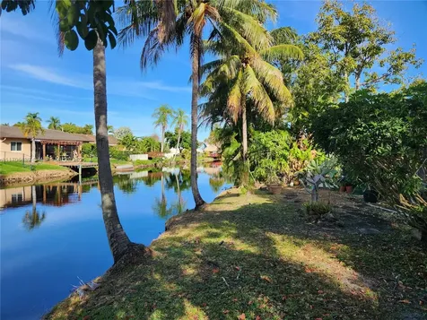 2131 NW 107th Avenue Sunrise FL 33322