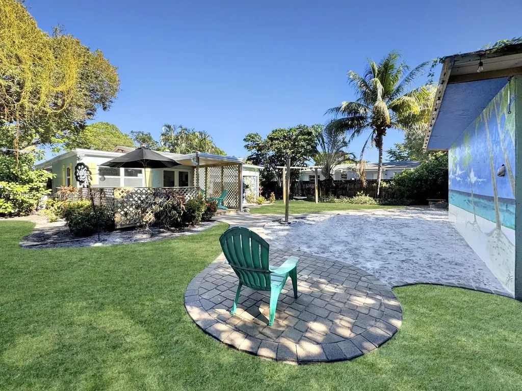 1820 SW 11th Court Fort Lauderdale FL 33312