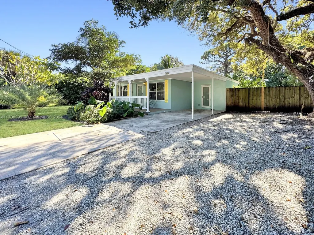 1820 SW 11th Court Fort Lauderdale FL 33312