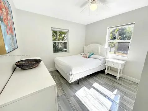 1820 SW 11th Court Fort Lauderdale FL 33312