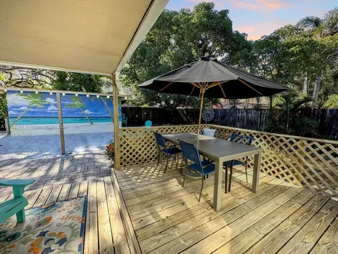 1820 SW 11th Court Fort Lauderdale FL 33312