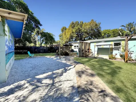 1820 SW 11th Court Fort Lauderdale FL 33312