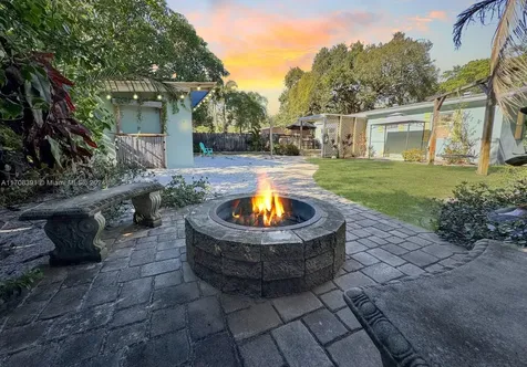 1820 SW 11th Court Fort Lauderdale FL 33312