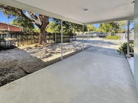 1820 SW 11th Court Fort Lauderdale FL 33312