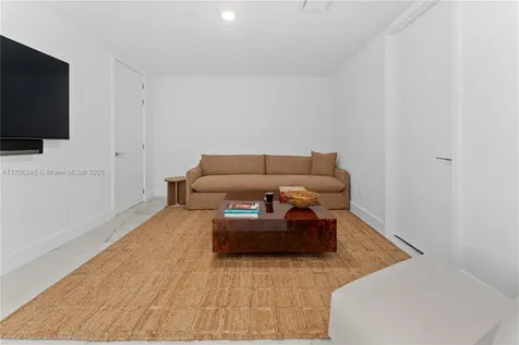 700 NE 26th Terrace Miami FL 33137