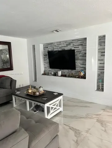845 NW 10th Street Hallandale Beach FL 33009