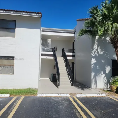 10865 NW 7th Street Miami FL 33172